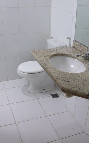 Apartamento para alugar com 75m², 2 quartos e 2 vagasBanheiro 2