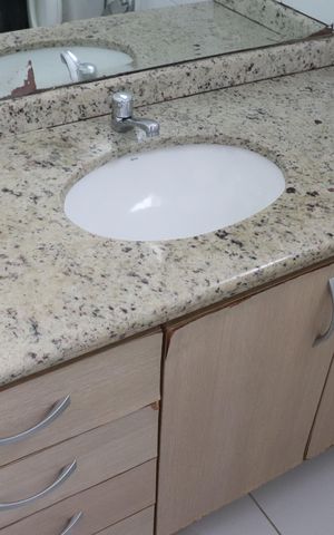 Apartamento para alugar com 75m², 2 quartos e 2 vagasBanheiro - Suíte