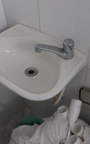 Apartamento para alugar com 75m², 2 quartos e 2 vagasBanheiro de serviço