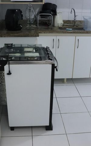 Apartamento para alugar com 75m², 2 quartos e 2 vagasCozinha