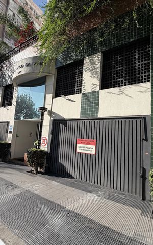 Apartamento para alugar com 140m², 2 quartos e 2 vagasFachada