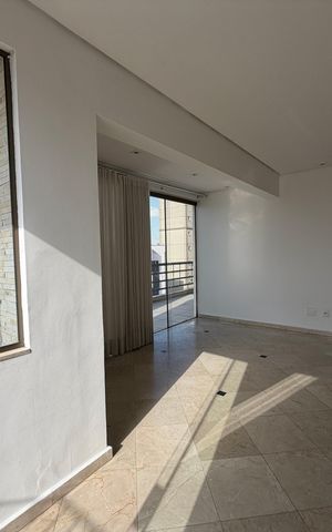 Apartamento para alugar com 140m², 2 quartos e 2 vagasSala