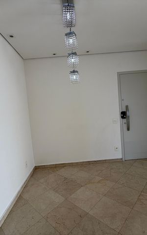 Apartamento para alugar com 140m², 2 quartos e 2 vagasSala