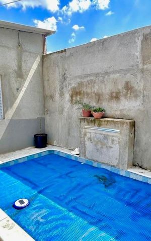 Casa à venda com 35m², 1 quarto e 1 vaga Casa à venda com 35m², 1 quarto e 1 vagaPiscina