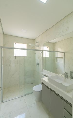 Casa à venda com 420m², 4 quartos e 4 vagas