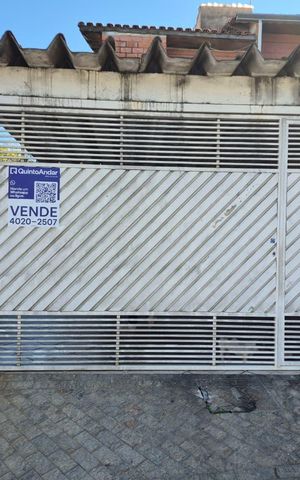 Casa à venda com 146m², 3 quartos e 4 vagas Casa à venda com 146m², 3 quartos e 4 vagasPlaca