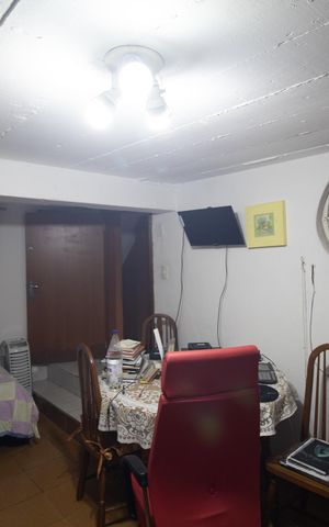 Casa à venda com 240m², 6 quartos e 2 vagas Casa à venda com 240m², 6 quartos e 2 vagasSuíte