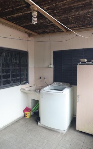 Casa à venda com 240m², 6 quartos e 2 vagasÁrea de Serviço
