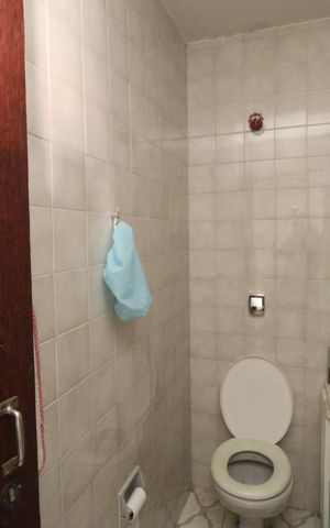 Casa à venda com 240m², 6 quartos e 2 vagasBanheiro casa 2
