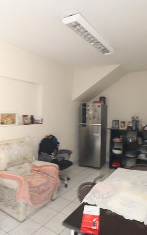 Casa à venda com 240m², 6 quartos e 2 vagasSala Casa 2