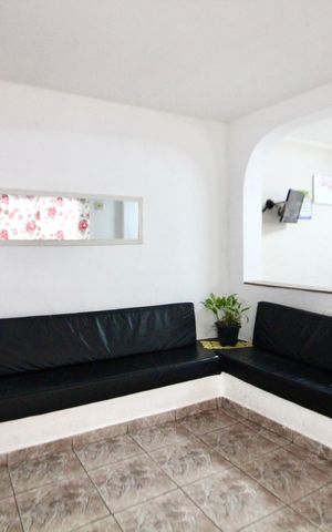 Casa à venda com 153m², 4 quartos e 2 vagas Casa à venda com 153m², 4 quartos e 2 vagasSal