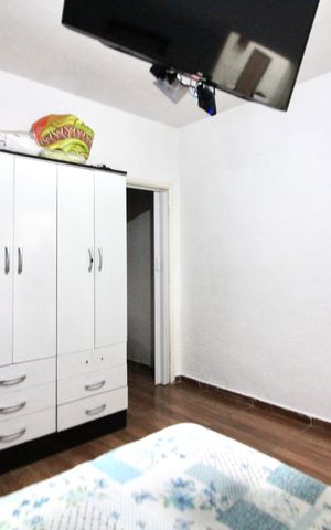 Casa à venda com 153m², 4 quartos e 2 vagas Casa à venda com 153m², 4 quartos e 2 vagasQuarto 1