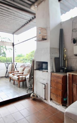 Casa à venda com 153m², 4 quartos e 2 vagas Casa à venda com 153m², 4 quartos e 2 vagasQuintal