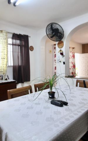Casa à venda com 153m², 4 quartos e 2 vagas Casa à venda com 153m², 4 quartos e 2 vagasSala de Jantar