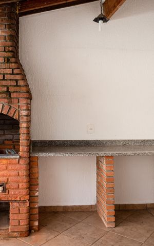 Casa para alugar com 150m², 2 quartos e 2 vagasQuintal e area gourmet