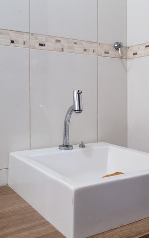 Casa para alugar com 150m², 2 quartos e 2 vagasBanheiro social