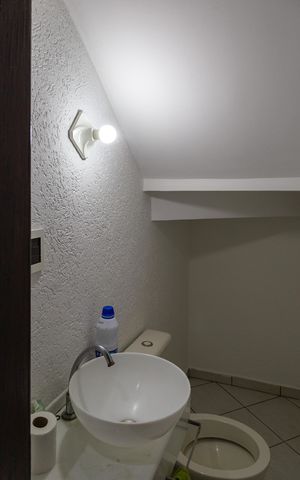 Casa para alugar com 150m², 2 quartos e 2 vagasLavabo