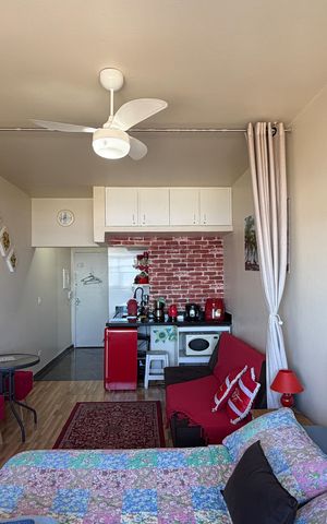 Studio para alugar com 30m², 1 quarto e sem vagaSala/Quarto