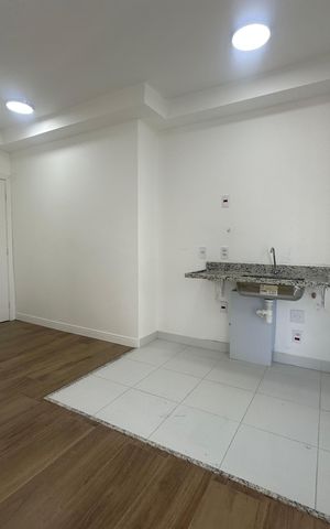 Apartamento para alugar com 55m², 2 quartos e 2 vagas Apartamento para alugar com 55m², 2 quartos e 2 vagasCozinha