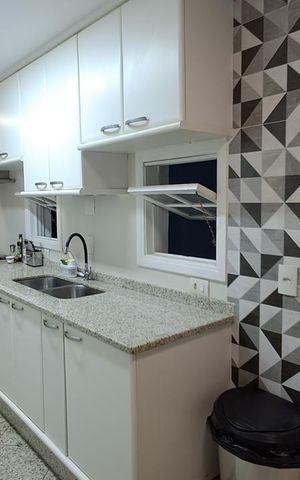 Apartamento à venda com 323m², 3 quartos e 2 vagas Apartamento à venda com 323m², 3 quartos e 2 vagasCozinha