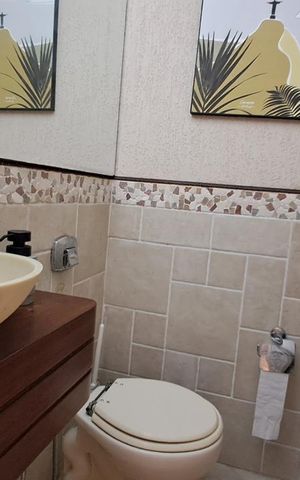 Apartamento à venda com 323m², 3 quartos e 2 vagas Apartamento à venda com 323m², 3 quartos e 2 vagasBanheiro 2