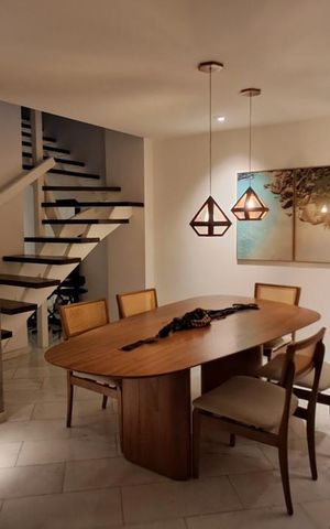 Apartamento à venda com 323m², 3 quartos e 2 vagas Apartamento à venda com 323m², 3 quartos e 2 vagasSala de Jantar