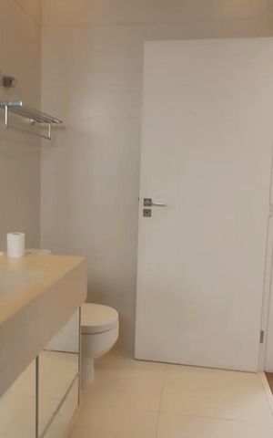 Casa de condomínio para alugar com 260m², 3 quartos e 4 vagasSuite 03 - Banheiro