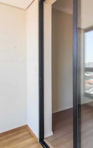 Apartamento à venda com 74m², 3 quartos e 2 vagas Apartamento à venda com 74m², 3 quartos e 2 vagasVaranda