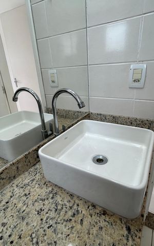 Apartamento para alugar com 80m², 2 quartos e sem vagaBanheiro