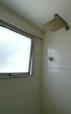 Apartamento para alugar com 80m², 2 quartos e sem vagaBanheiro