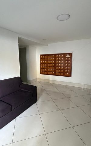 Apartamento para alugar com 80m², 2 quartos e sem vagaHall de entrada do bloco