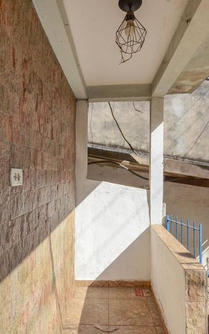 Casa à venda com 149m², 4 quartos e 3 vagas Casa à venda com 149m², 4 quartos e 3 vagasÁrea externa