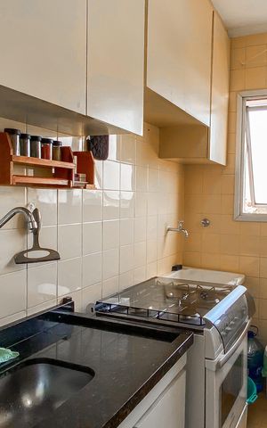 Apartamento à venda com 45m², 2 quartos e 1 vaga Apartamento à venda com 45m², 2 quartos e 1 vagaCozinha