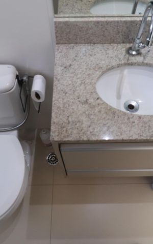 Apartamento para alugar com 62m², 2 quartos e 2 vagasBanheiro suite 