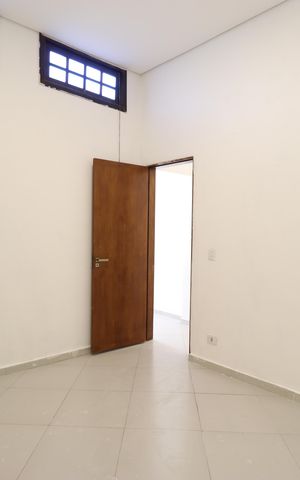 Casa para alugar com 67m², 2 quartos e sem vagaQuarto 