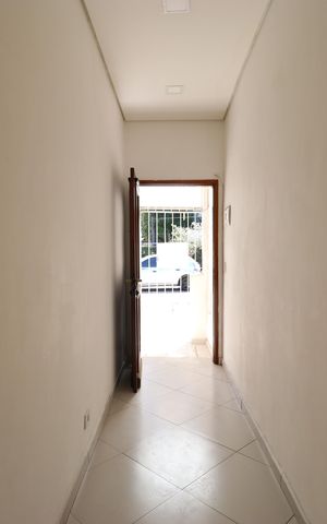 Casa para alugar com 67m², 2 quartos e sem vagaCorredor 