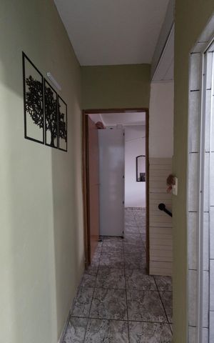 Casa para alugar com 50m², 2 quartos e sem vaga Casa para alugar com 50m², 2 quartos e sem vagaCorredor