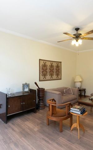 Casa à venda com 251m², 3 quartos e 4 vagasSALA PARA DOIS AMBIENTES