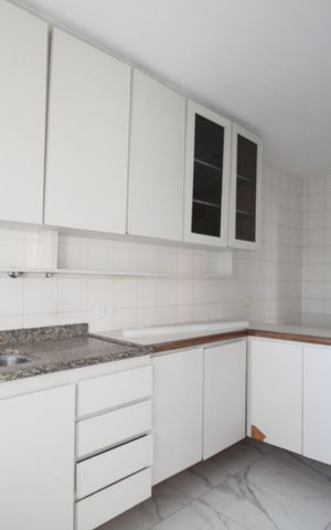 Apartamento à venda com 107m², 3 quartos e 2 vagasCozinha - Armários