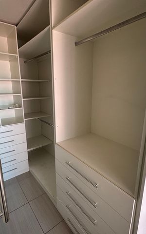 Casa para alugar com 120m², 3 quartos e 3 vagasCloset do quarto 1