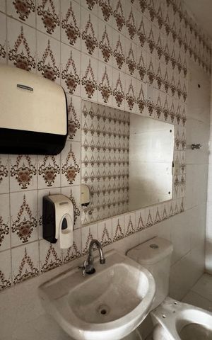 Casa para alugar com 180m², 4 quartos e 4 vagas Casa para alugar com 180m², 4 quartos e 4 vagasBanheiro