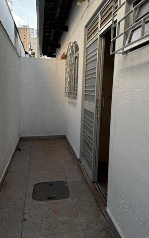 Casa para alugar com 180m², 4 quartos e 4 vagas Casa para alugar com 180m², 4 quartos e 4 vagasÁrea externa