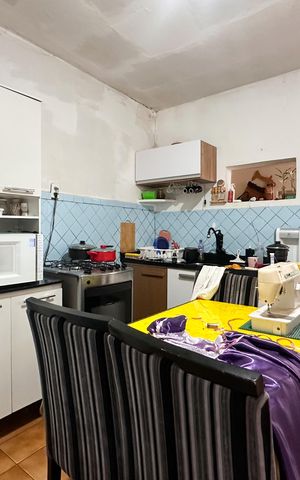 Casa à venda com 112m², 2 quartos e 2 vagas Casa à venda com 112m², 2 quartos e 2 vagasCozinha