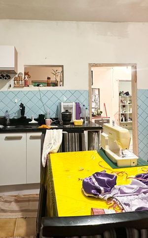 Casa à venda com 112m², 2 quartos e 2 vagas Casa à venda com 112m², 2 quartos e 2 vagasCozinha