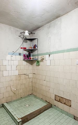 Casa à venda com 112m², 2 quartos e 2 vagas Casa à venda com 112m², 2 quartos e 2 vagasBanheiro Social