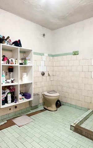 Casa à venda com 112m², 2 quartos e 2 vagas Casa à venda com 112m², 2 quartos e 2 vagasBanheiro Social