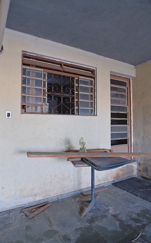 Casa à venda com 243m², 3 quartos e 2 vagasQuintal