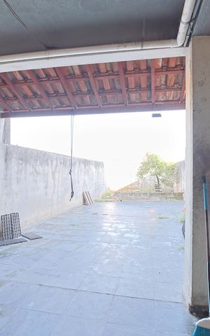 Casa à venda com 243m², 3 quartos e 2 vagasQuintal