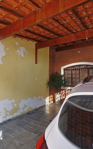 Casa à venda com 243m², 3 quartos e 2 vagasGaragem