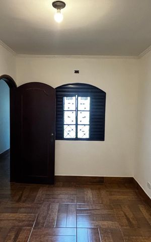 Casa à venda com 360m², 4 quartos e 2 vagasQuarto 2
